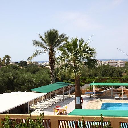 מאליה Triton Garden Hotel מראה חיצוני תמונה