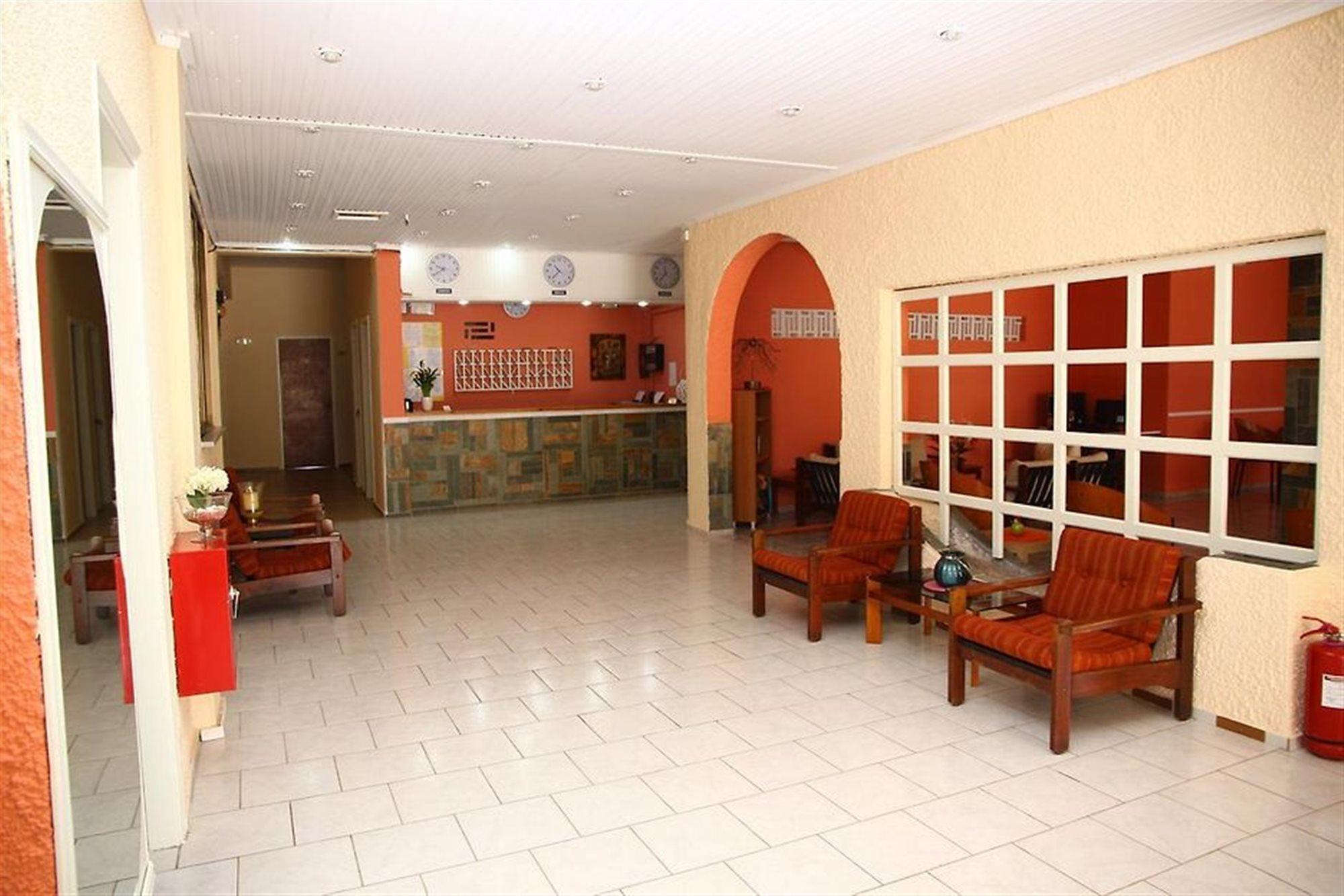 מאליה Triton Garden Hotel מראה חיצוני תמונה